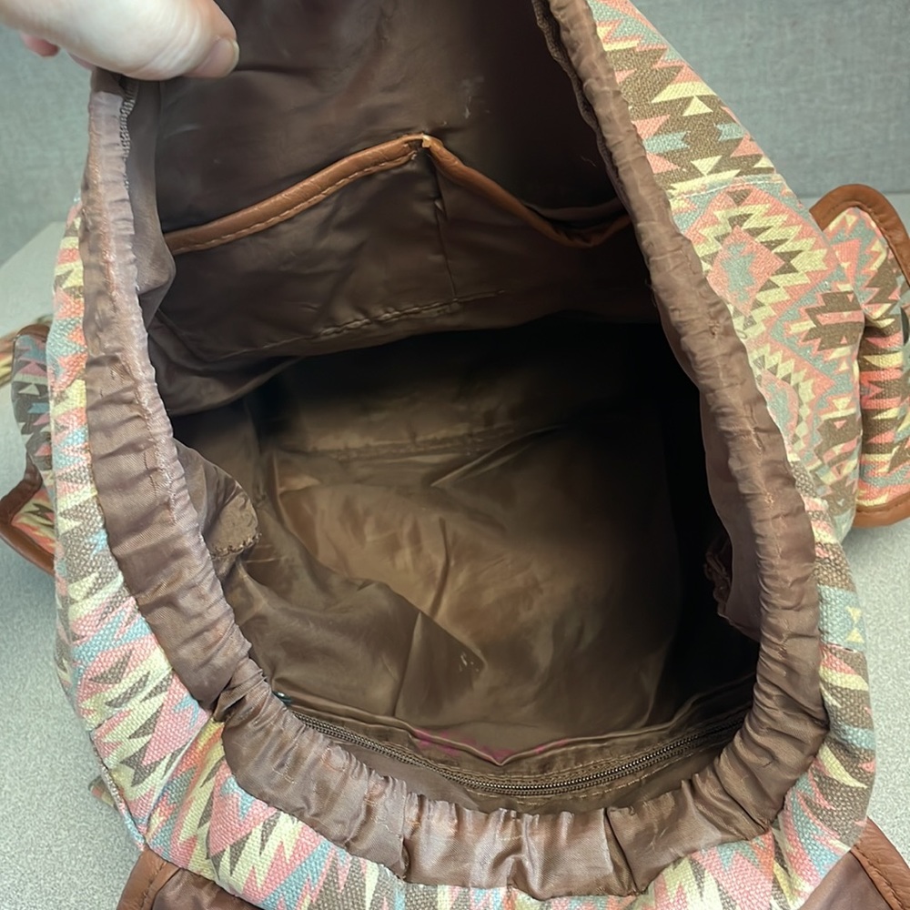 Candie’s Aztec Patterned Backpack - image 4